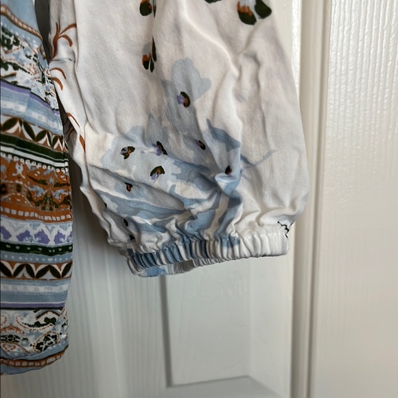 Bohemian Floral Print Women's Top - Picture 3 of 5